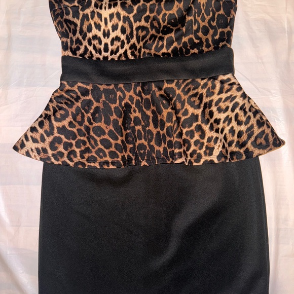 Leopard Print Peplum Dress - Picture 3 of 5